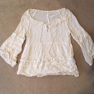Off white Hollister top
